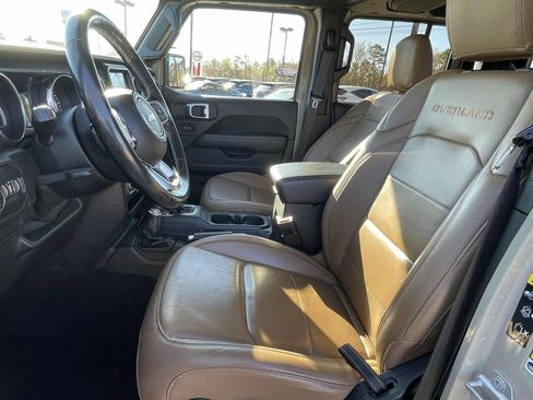 Used 2020 Jeep Gladiator Overland image 13