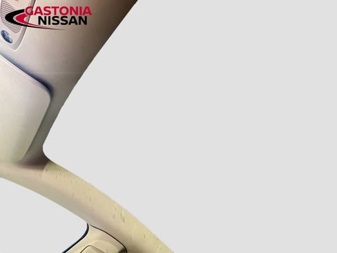 Used 2020 Tesla Model Y Long Range image 30