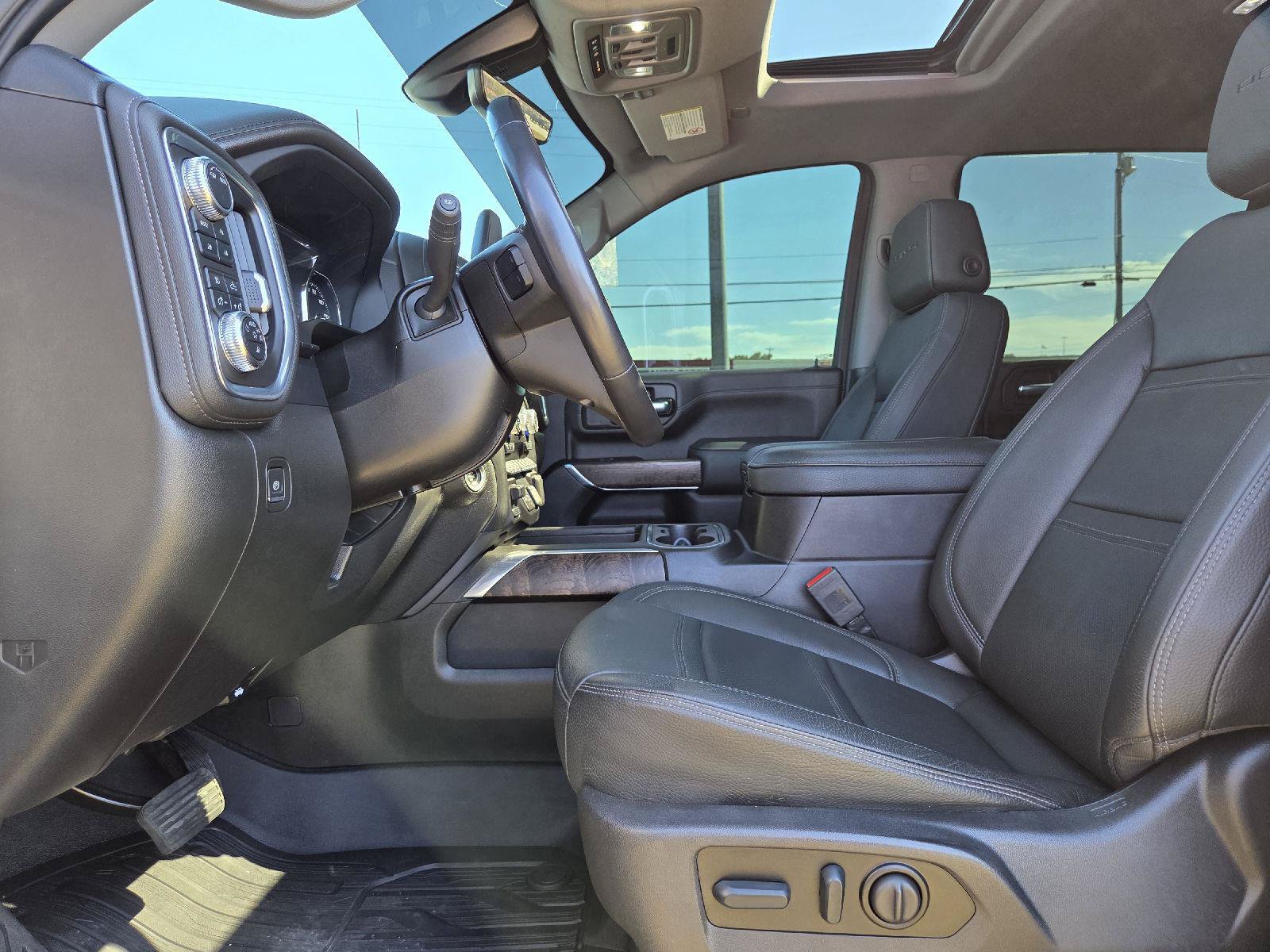 Used 2022 GMC Sierra 2500 Denali w/ Denali Ultimate Package AWD/4WD image 28
