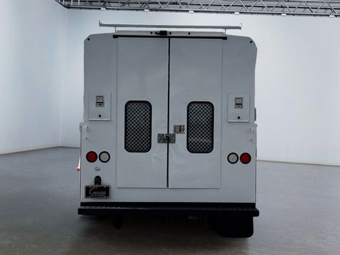 Used 2020 Ford Transit 350 w/ Interior Upgrade Package RWD image 5