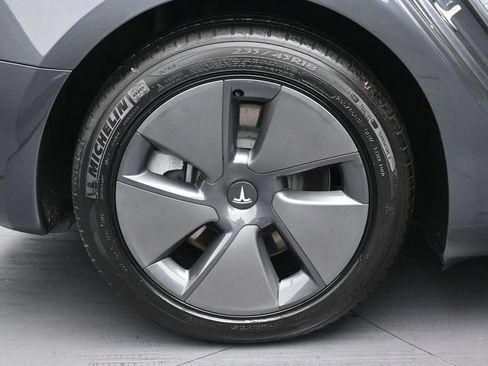 Used 2023 Tesla Model 3 Standard Range RWD image 10