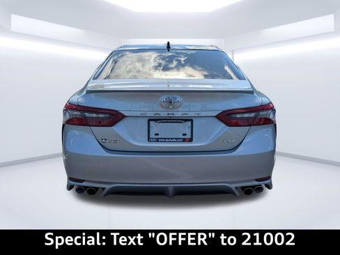 Used 2022 Toyota Camry XSE w/ Navigation Package FWD image 3