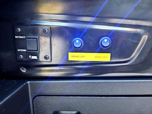 Used 2019 Ford Transit 350 XL image 31