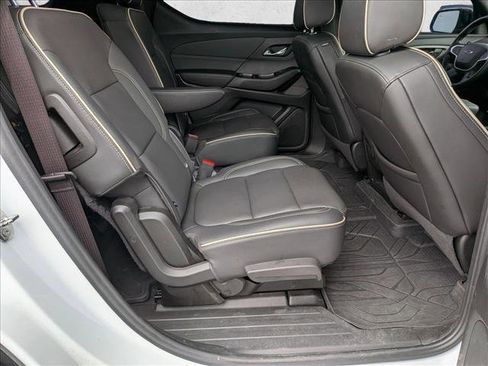 Used 2023 Chevrolet Traverse Premier w/ Redline Edition image 16