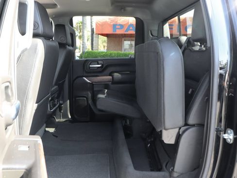 Used 2022 GMC Sierra 3500 Denali AWD/4WD image 40