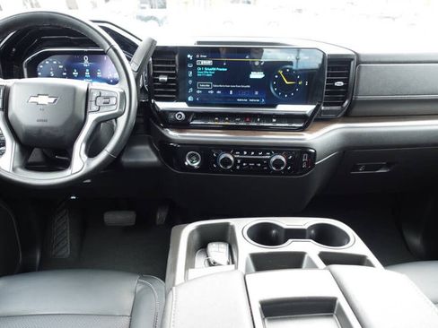 Used 2023 Chevrolet Silverado 1500 LT AWD/4WD image 41