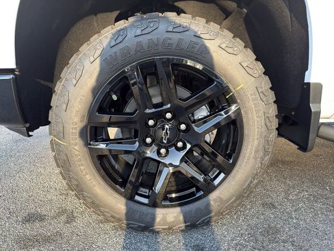 New 2026 Chevrolet Silverado 1500 LT Trail Boss w/ Convenience Package II AWD/4WD image 33
