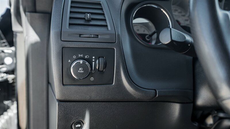 Used 2014 Dodge Challenger SRT8 w/ Harman/Kardon Audio Group RWD image 24