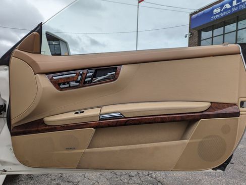 Used 2013 Mercedes-Benz CL 550 4MATIC image 34