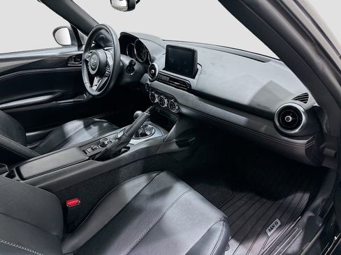 Used 2021 MAZDA MX-5 Miata Grand Touring RWD image 26