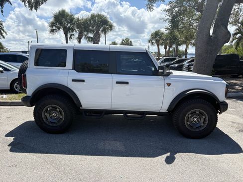 Used 2025 Ford Bronco Badlands AWD/4WD image 6