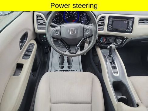 Used 2018 Honda HR-V LX image 9