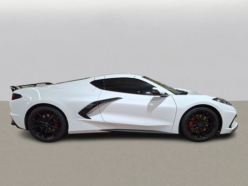 Used 2023 Chevrolet Corvette Stingray Premium Cpe w/ Z51 Performance Package RWD image 4