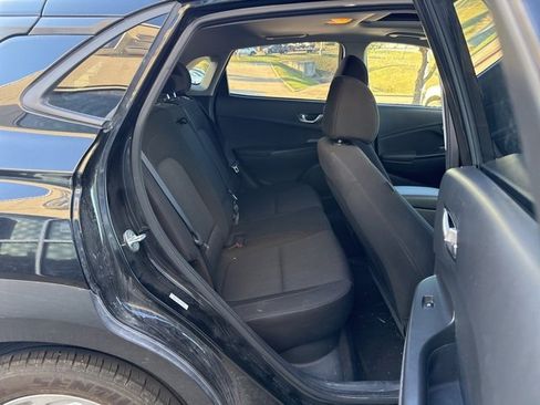 Used 2022 Hyundai Kona SEL w/ Convenience Package image 10