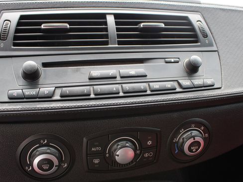 Used 2006 BMW M Roadster RWD image 17