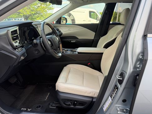 Used 2023 Lexus RX 350 FWD w/ Cold Area Package image 5