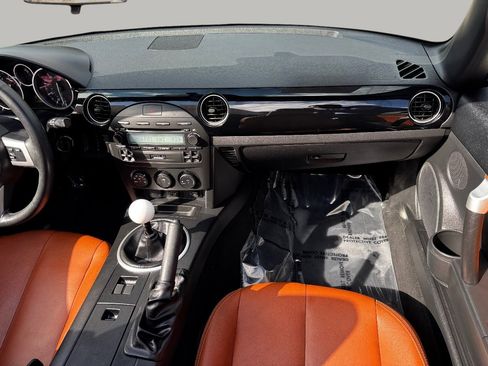 Used 2008 MAZDA MX-5 Miata Grand Touring w/ Premium Pkg image 16