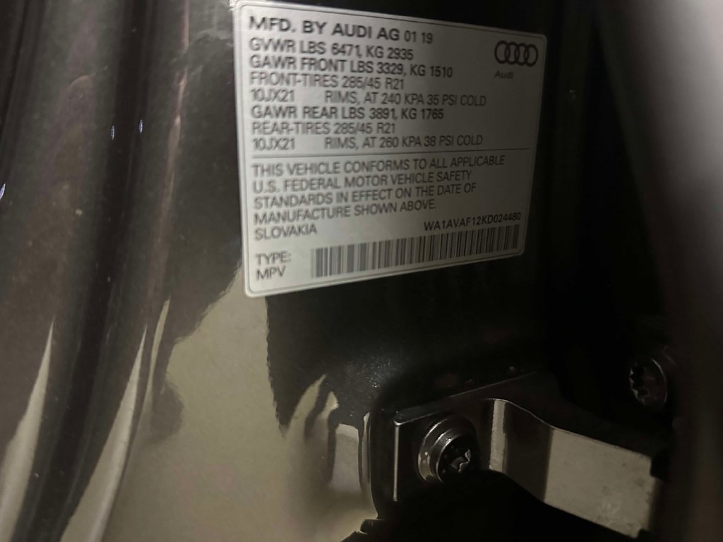 Used 2019 Audi Q8 Premium w/ Convenience Package AWD/4WD image 19