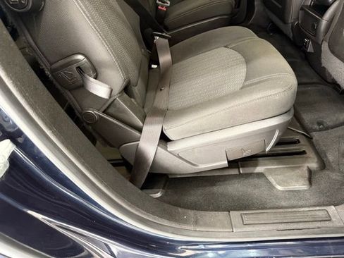 Used 2016 Chevrolet Traverse LT image 23
