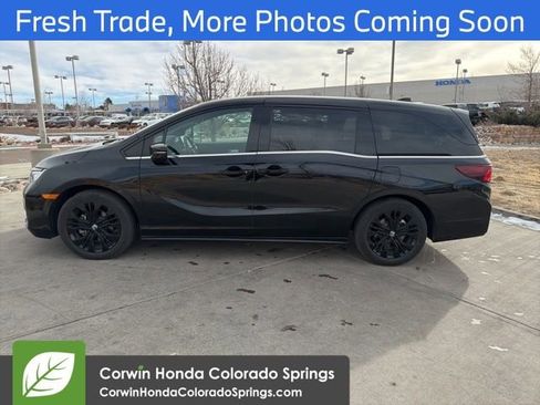 Used 2025 Honda Odyssey Sport-L image 4