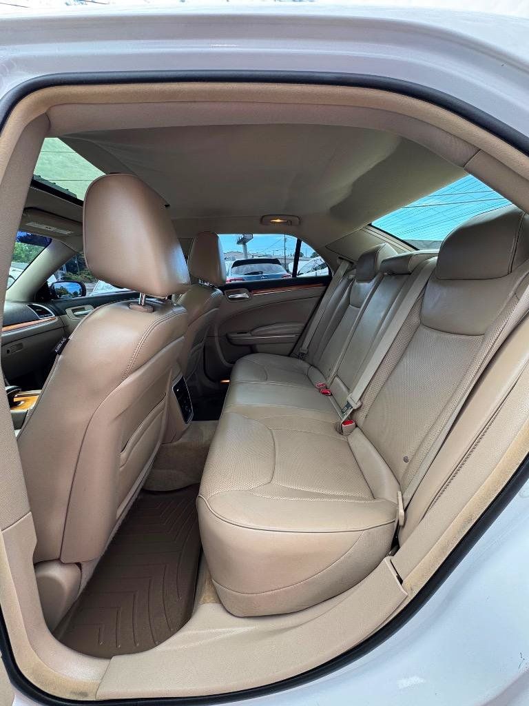 Used 2014 Chrysler 300 C AWD/4WD image 20