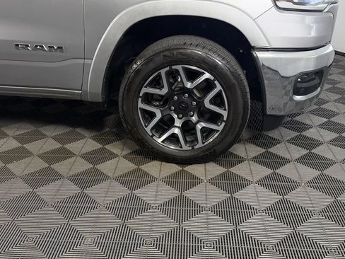 Used 2025 RAM 1500 Laramie AWD/4WD image 12