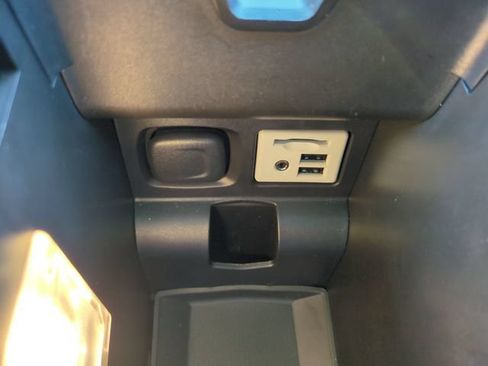 Used 2015 Chevrolet Impala LTZ FWD image 25