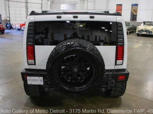 Used 2005 HUMMER H2 Base 4WD 4dr SUV w/ Preferred Equipment Group image 5