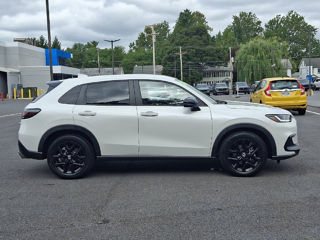 Used 2024 Honda HR-V Sport image 7
