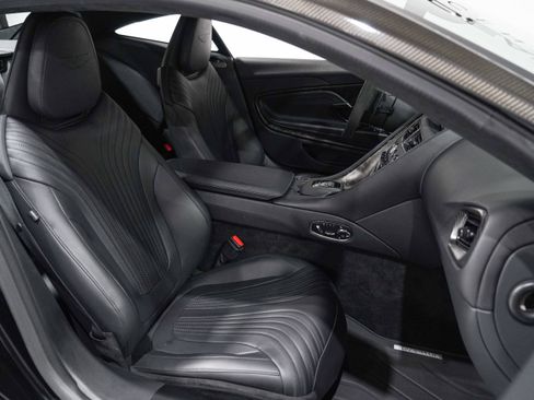Used 2023 Aston Martin DB11 V12 RWD image 16