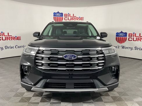 New 2026 Ford Explorer Active RWD image 8