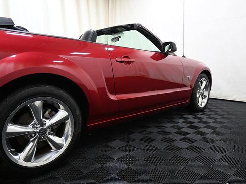 Used 2007 Ford Mustang GT Premium image 17