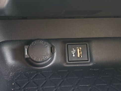 Used 2023 Toyota RAV4 XLE image 23