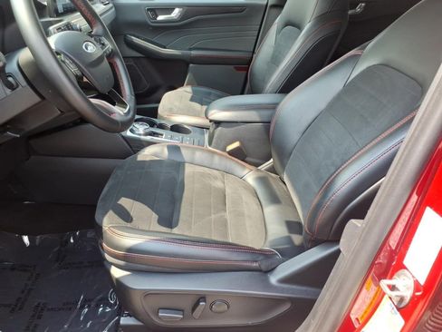 Used 2022 Ford Escape SEL w/ SEL Stealth AWD Package image 11