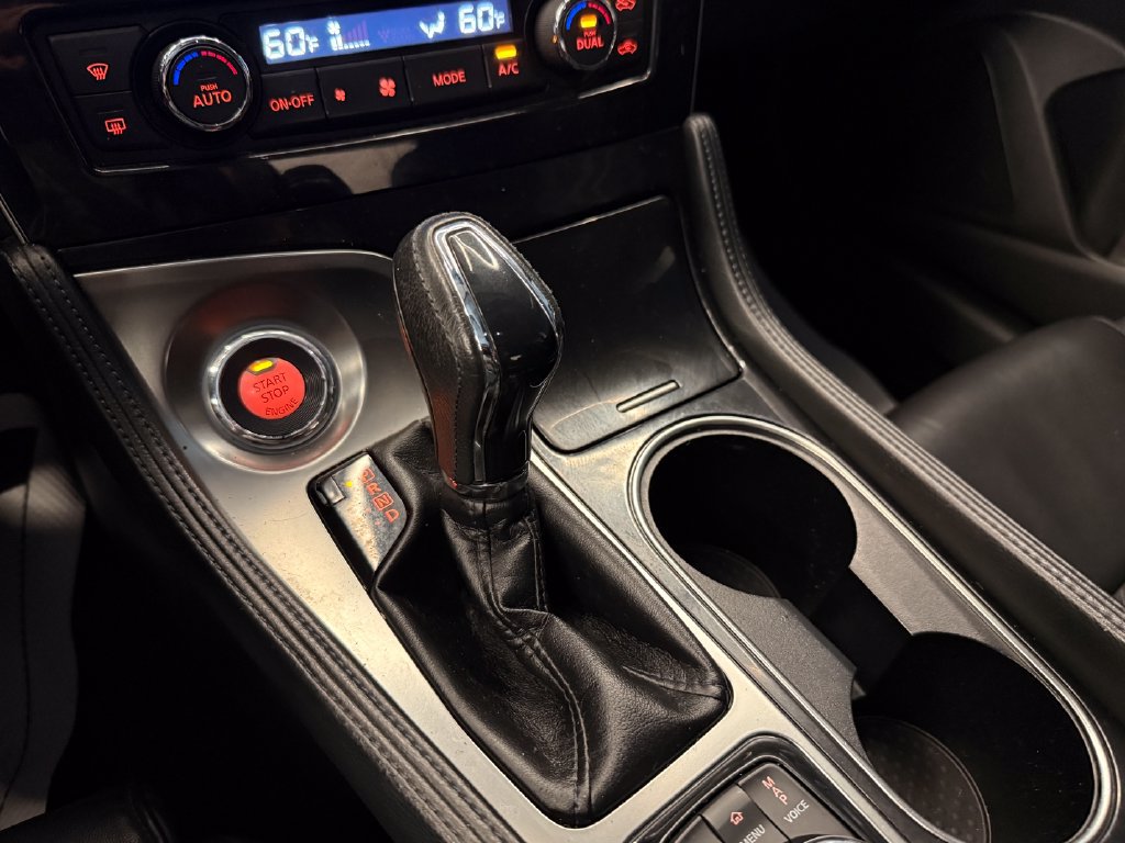 Used 2017 Nissan Maxima SR w/ Midnight Edition FWD image 16