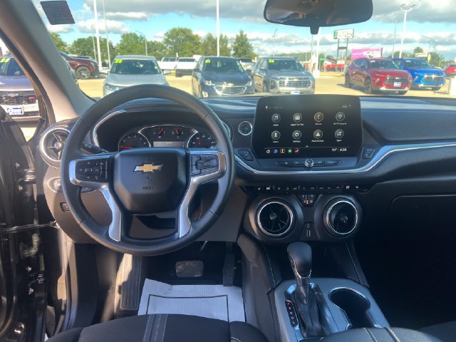Certified 2025 Chevrolet Blazer LT AWD/4WD image 16