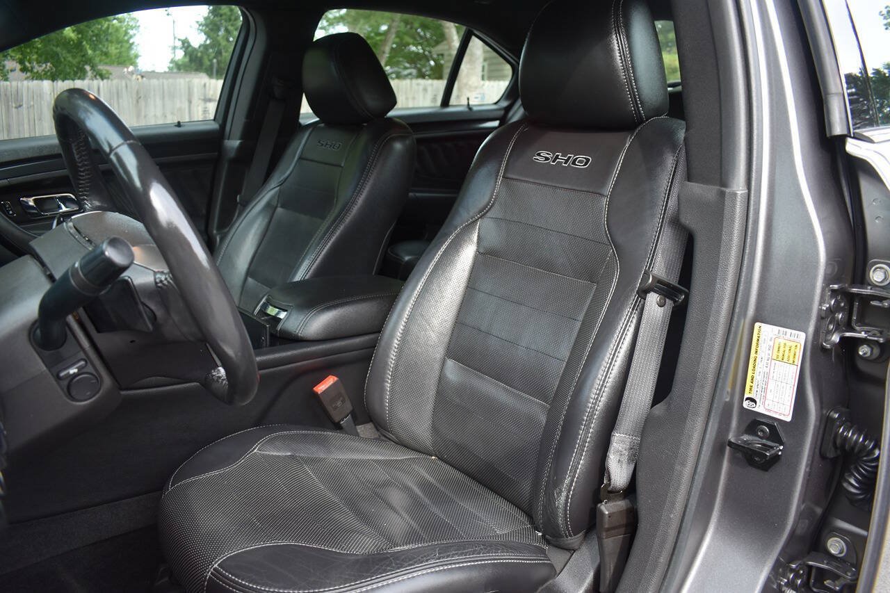Used 2013 Ford Taurus SHO AWD/4WD image 17