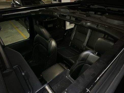 Used 2023 Jeep Wrangler Unlimited Sahara w/ Cold Weather Group image 33