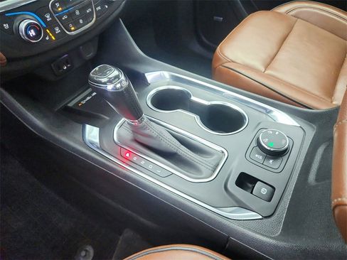 Used 2019 Chevrolet Traverse High Country image 16