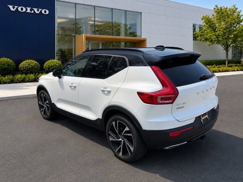 Used 2019 Volvo XC40 T5 R-Design AWD/4WD image 7