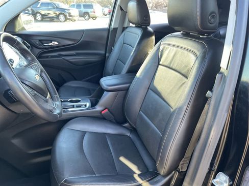 Used 2021 Chevrolet Equinox Premier image 12