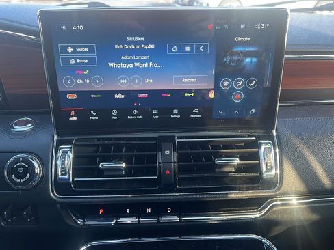 Used 2023 Lincoln Navigator L Reserve image 24