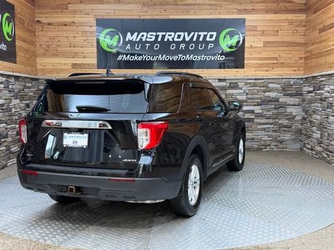 Used 2022 Ford Explorer XLT w/ Class IV Trailer Tow Package AWD/4WD image 10