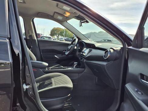 Used 2022 Nissan Kicks SV FWD image 21