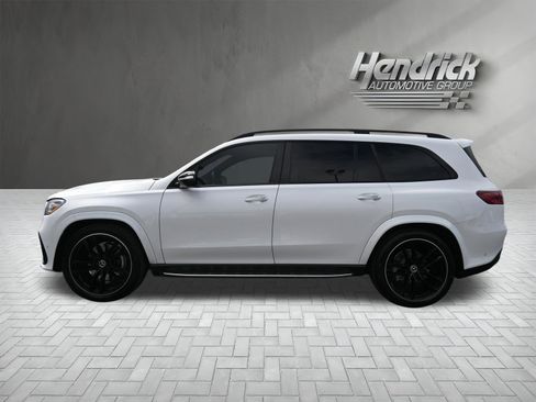 Used 2025 Mercedes-Benz GLS 580 GLS 580 image 10
