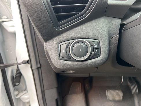 Used 2015 Ford Escape SE image 28