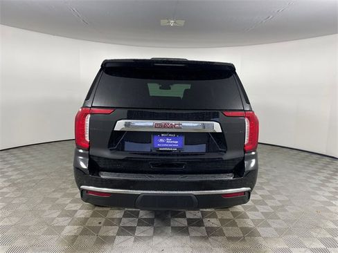 Used 2023 GMC Yukon SLT w/ SLT Luxury Package image 21