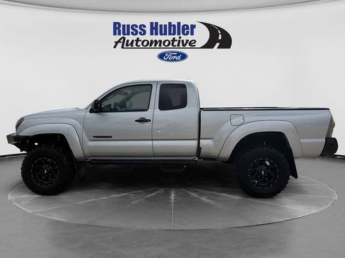 Used 2010 Toyota Tacoma 4x4 Access Cab V6 image 2