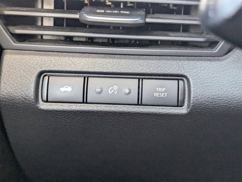 Used 2024 Nissan Altima 2.5 SV image 30