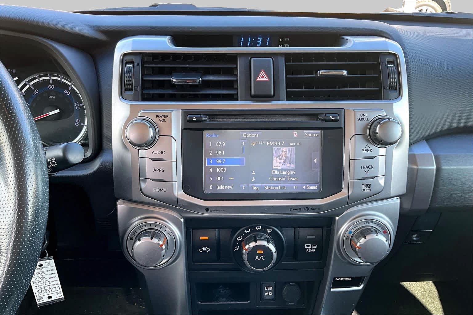 Used 2018 Toyota 4Runner SR5 AWD/4WD image 7